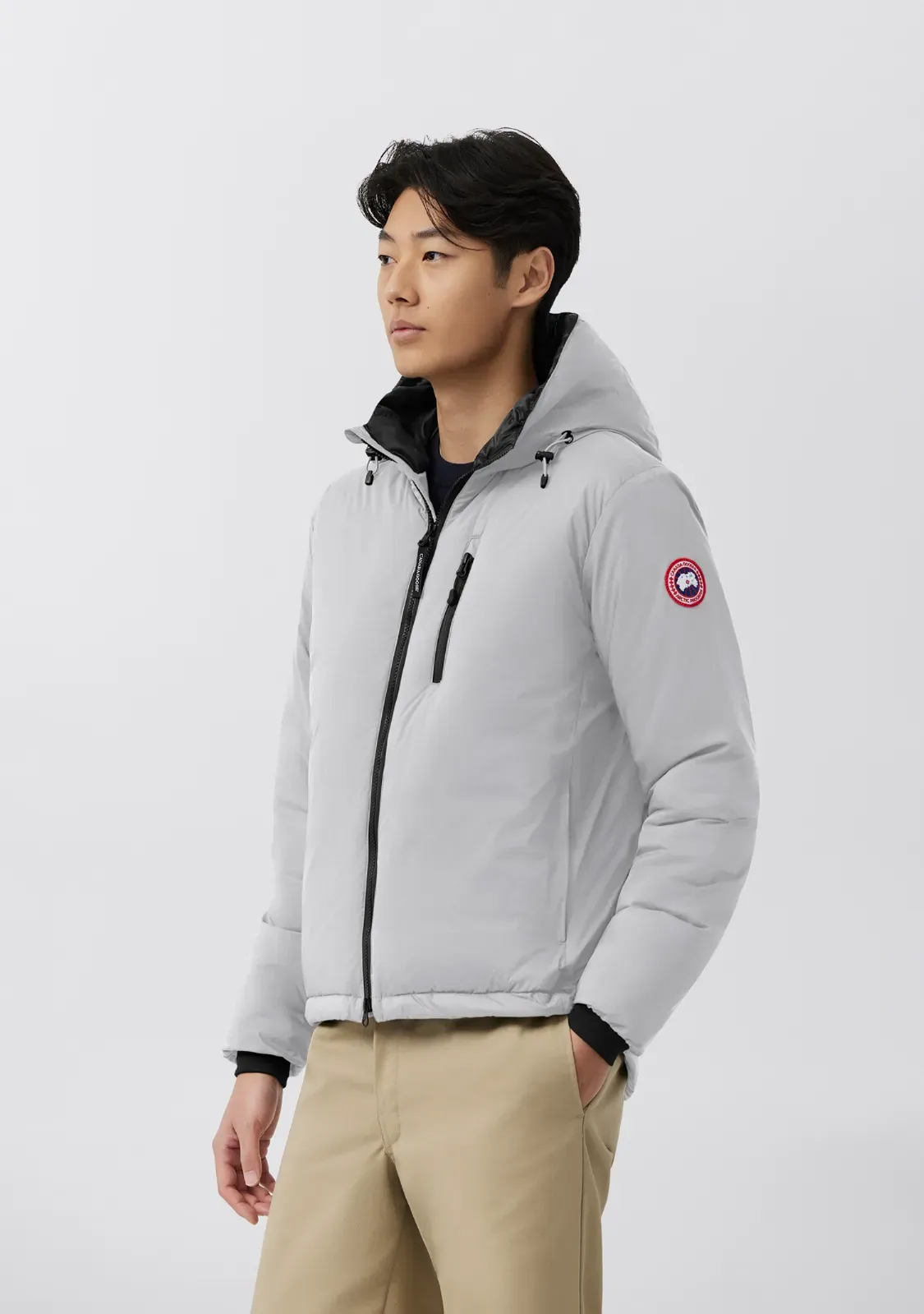 Model 5078M Lodge men's short hooded lightweight model. Color: White official website picture. Size: S M L XL XXL.